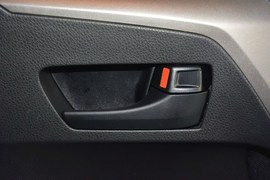 2015款丰田RAV4