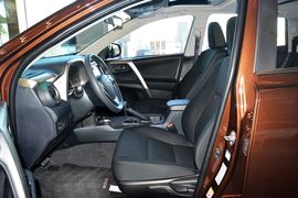 2015款丰田RAV4