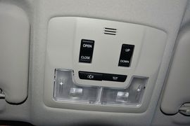 2015款丰田RAV4