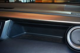 2015款丰田RAV4