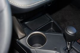 2015款丰田RAV4