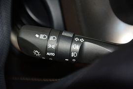 2015款丰田RAV4