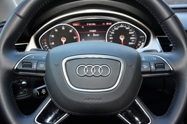 2014款奥迪A8L
