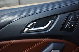2016款江铃驭胜S350