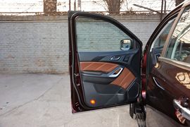 2016款江铃驭胜S350