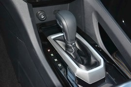 2016款江铃驭胜S350