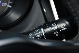 2016款江铃驭胜S350