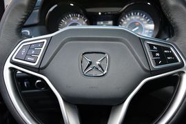 2016款江铃驭胜S350