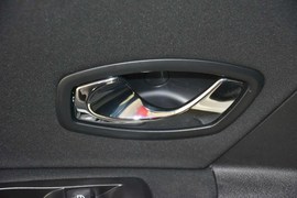 2015款雷诺风朗2.0L标准版