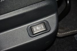 2015款雷诺风朗2.0L标准版