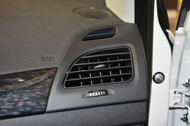 2015款雷诺风朗2.0L标准版