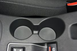 2015款雷诺风朗2.0L标准版