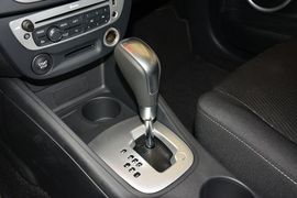 2015款雷诺风朗2.0L标准版