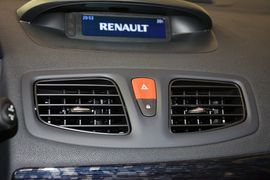 2015款雷诺风朗2.0L标准版