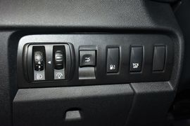 2015款雷诺风朗2.0L标准版