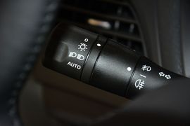 2015款雷诺风朗2.0L标准版