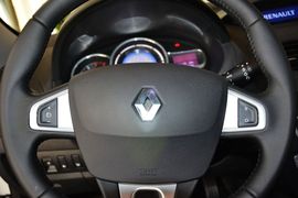 2015款雷诺风朗2.0L标准版