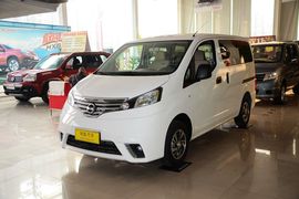 2014款日产NV200