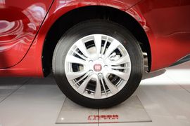 2015款菲亚特菲翔1.4T手动劲享版