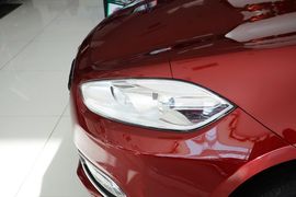 2015款菲亚特菲翔1.4T手动劲享版