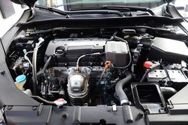 2015款本田思铂睿2.4L尊贵版