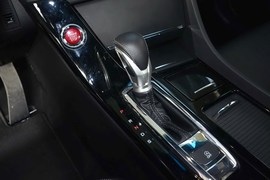 2015款本田思铂睿2.4L尊贵版