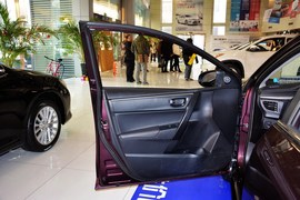 2016款丰田雷凌双擎1.8H