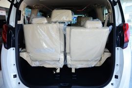 2015款丰田埃尔法3.5L豪华版