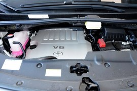 2015款丰田埃尔法3.5L豪华版