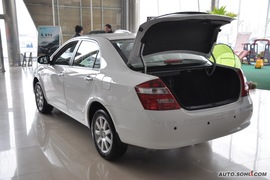 2010款英伦汽车海景1.8L手动标准型到店实拍