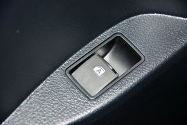 2015款丰田埃尔法3.5L豪华版