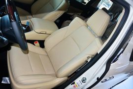2015款丰田埃尔法3.5L豪华版