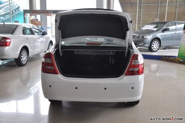 2010款英伦汽车海景1.8L手动标准型到店实拍