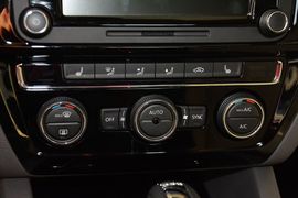 2015款大众速腾230TSI