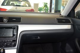 2015款大众帕萨特1.8TSI