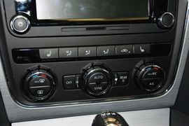 2015款大众帕萨特1.8TSI