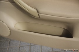 2010款一汽大众捷达1.6L手动前卫型