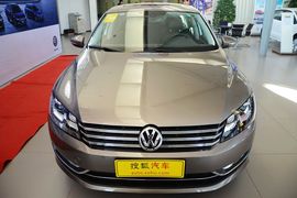 2015款大众帕萨特1.8TSI