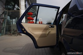 2010款一汽大众捷达1.6L手动前卫型
