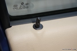 2010款一汽大众捷达1.6L手动前卫型