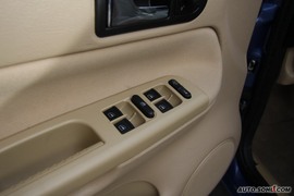 2010款一汽大众捷达1.6L手动前卫型