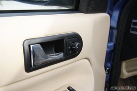 2010款一汽大众捷达1.6L手动前卫型
