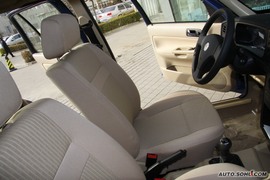 2010款一汽大众捷达1.6L手动前卫型