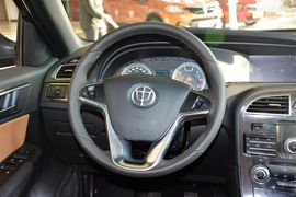 2014款中华V5