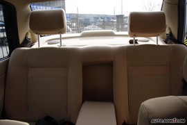 2010款一汽大众捷达1.6L手动前卫型