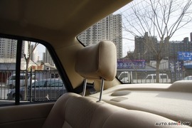 2010款一汽大众捷达1.6L手动前卫型