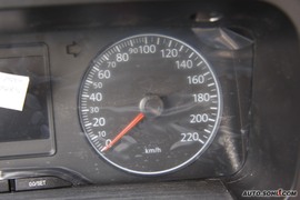 2010款一汽大众捷达1.6L手动前卫型