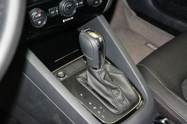 2015款大众速腾230TSI