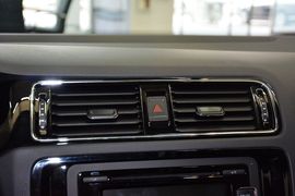 2015款大众速腾230TSI