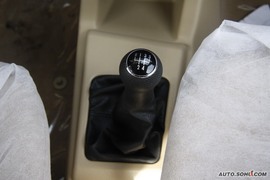 2010款一汽大众捷达1.6L手动前卫型